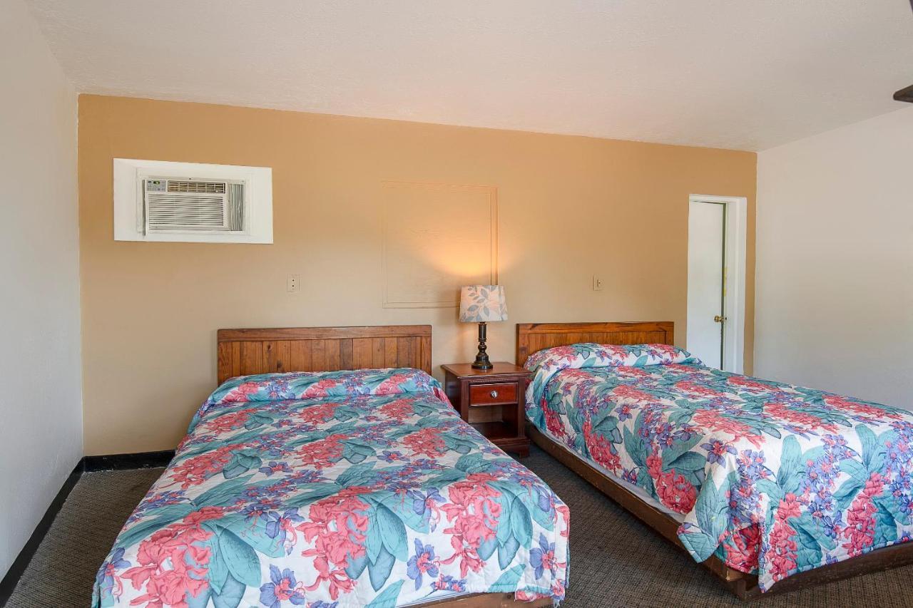 Hotel O Near Fanning Springs State Park Us Hwy 98 Old Town Eksteriør billede